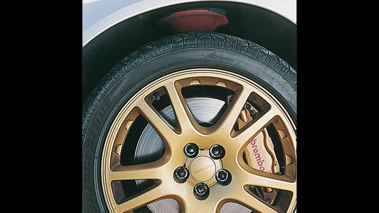 Dos leyendas deportivas: Mitsubishi EVO VII vs Subaru Impreza WRX STi
