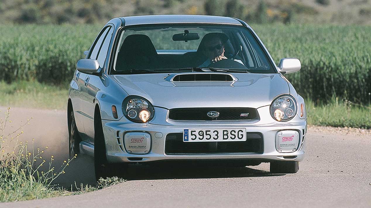 Dos leyendas deportivas: Mitsubishi EVO VII vs Subaru Impreza WRX STi