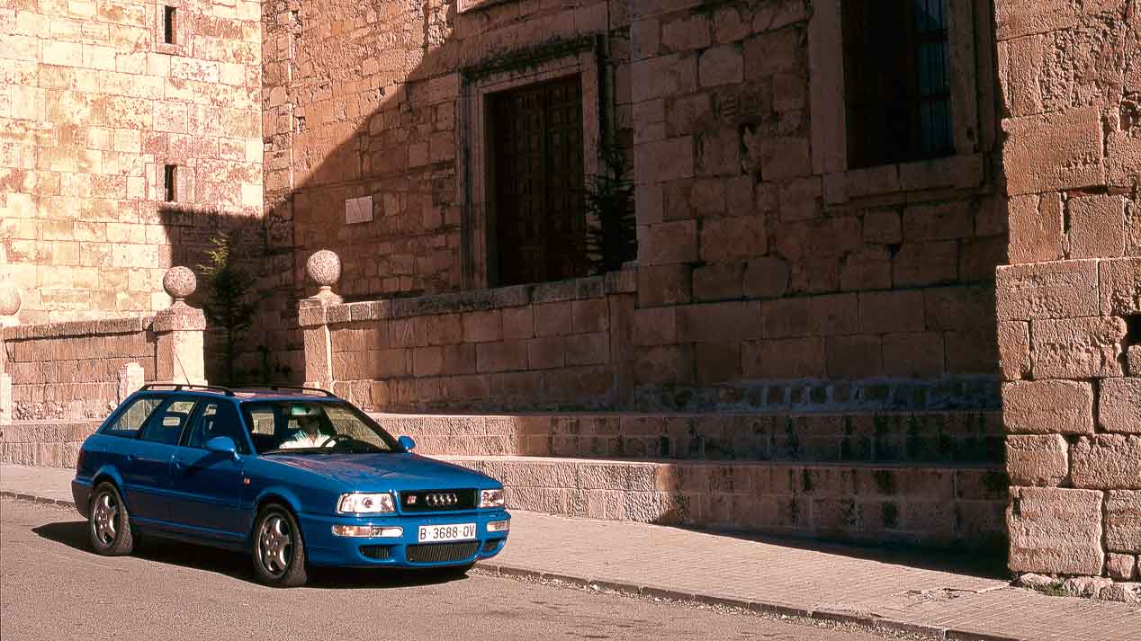 Prueba del Audi RS2, un deportivo mítico