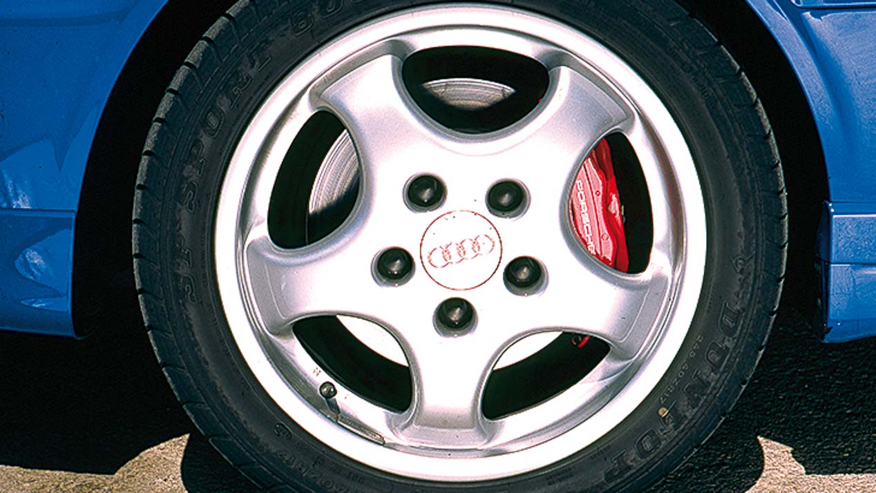 Prueba del Audi RS2, un deportivo mítico