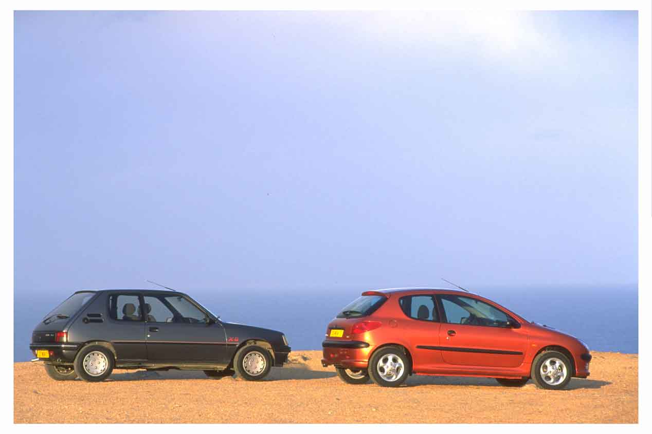 El Peugeot 208, galardonado como el Golden Car of the Year