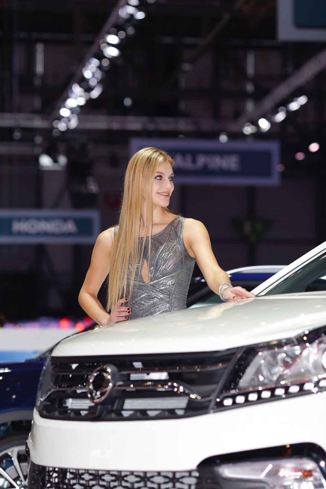 Las chicas más guapas del Salón de Ginebra 2017