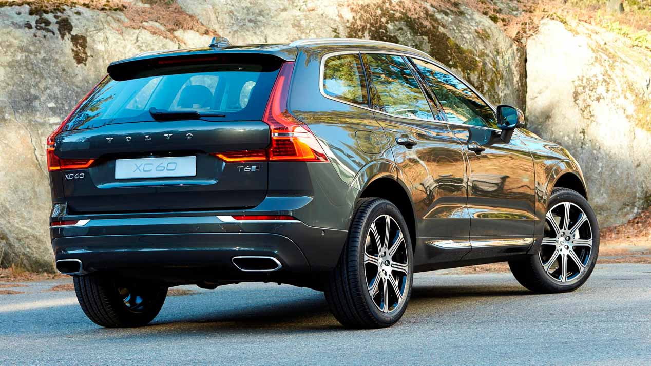 Volvo XC60, el SUV sueco se hace más grande, seguro y habitable e incluye una variante híbrida enchufable