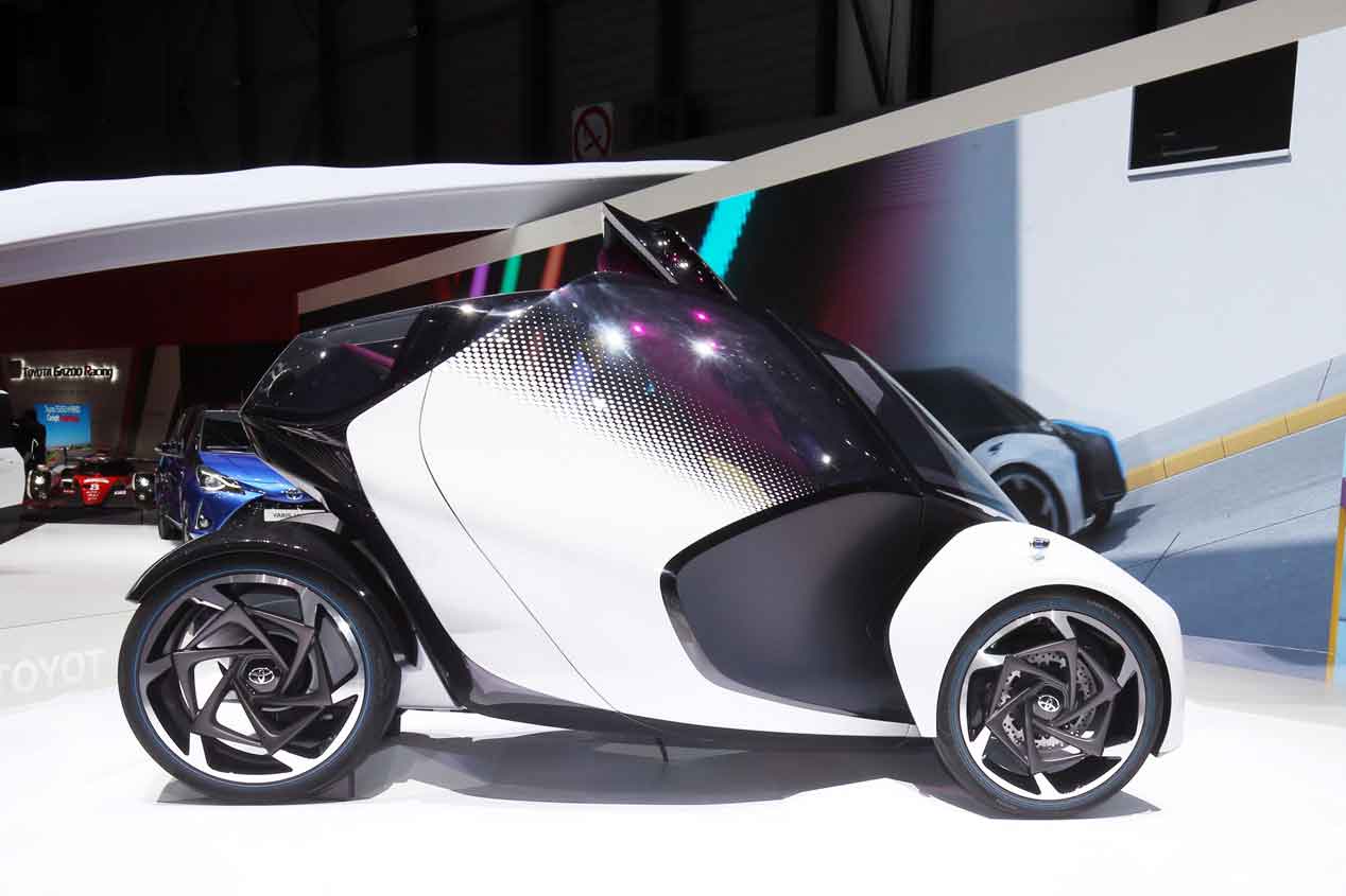 Toyota i-TRIL, un eléctrico triplaza con alma urbana
