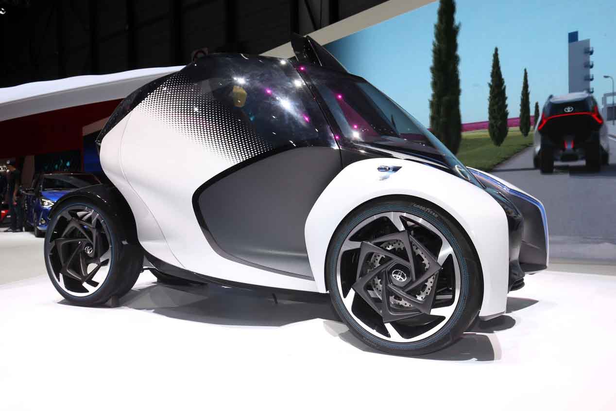 Toyota i-TRIL, un eléctrico triplaza con alma urbana