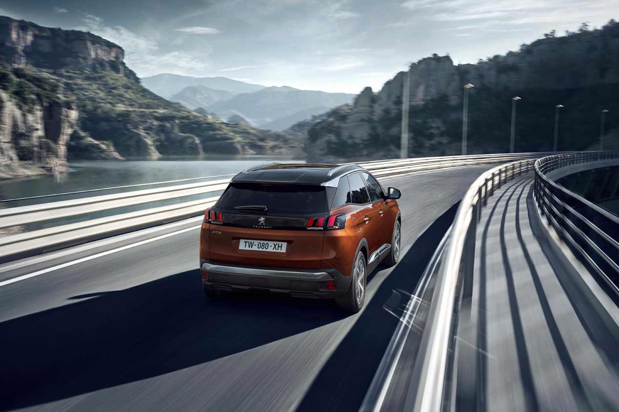 Peugeot 3008 1.2 PureTech EAT6, más madera