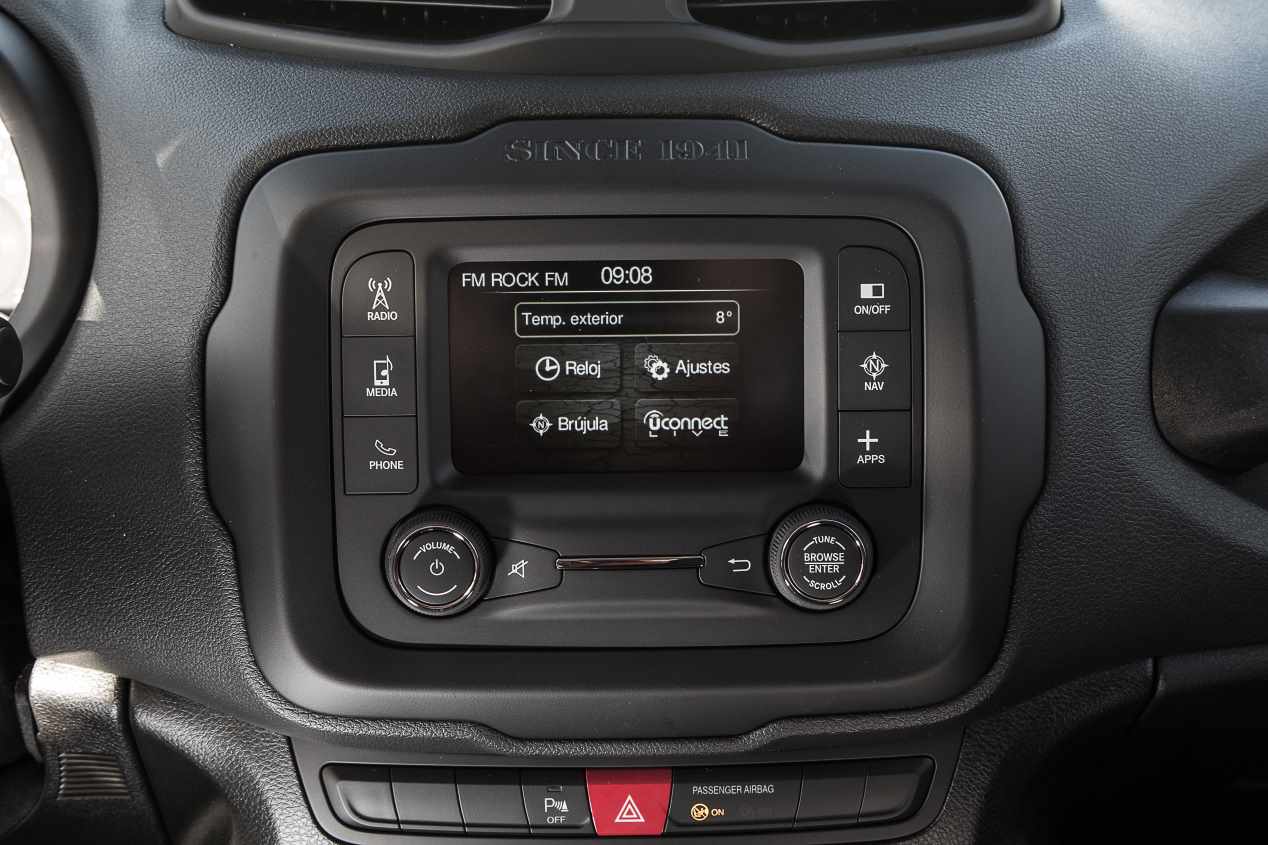 Nuevas ediciones especiales Jeep Renegade Night Eagle II y Deserthawk