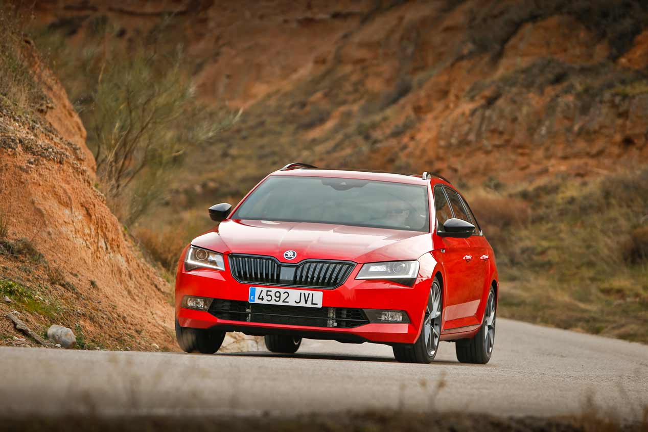 Skoda Superb Combi 2.0 TSI 4x4 Sportline: muy amplio y deportivo