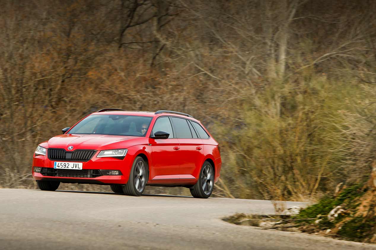 Skoda Superb Combi 2.0 TSI 4x4 Sportline: muy amplio y deportivo