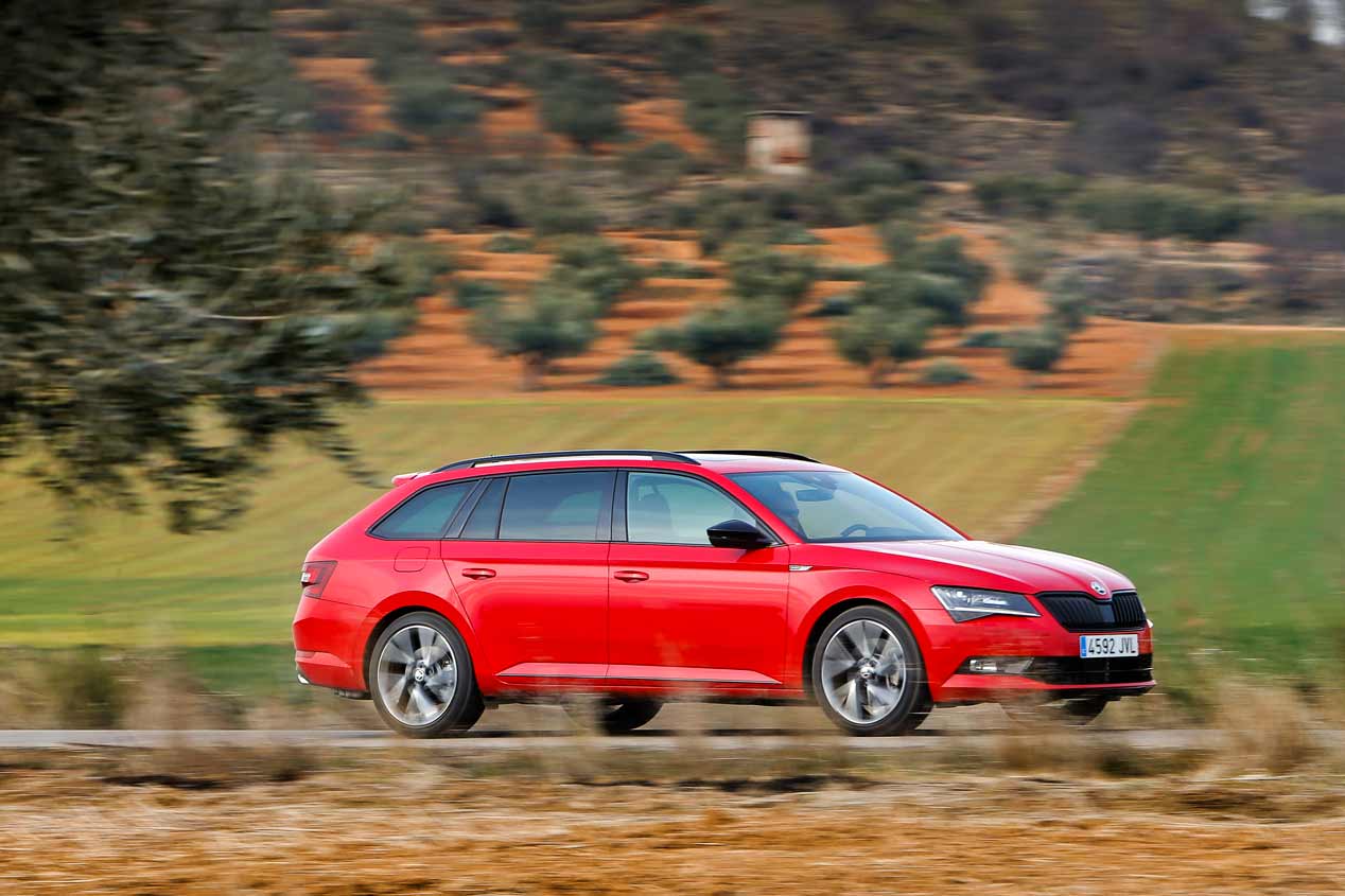 Skoda Superb Combi 2.0 TSI 4x4 Sportline: muy amplio y deportivo