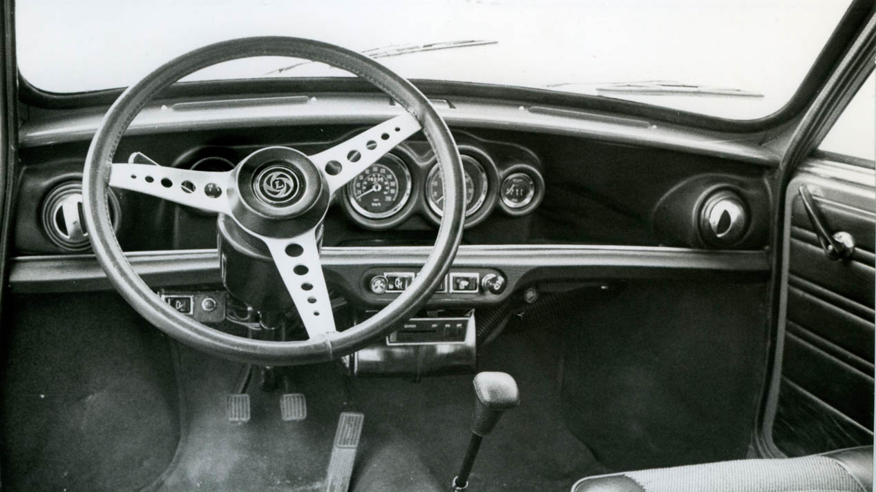 Mini Cooper 1300: la historia de un deportivo mítico