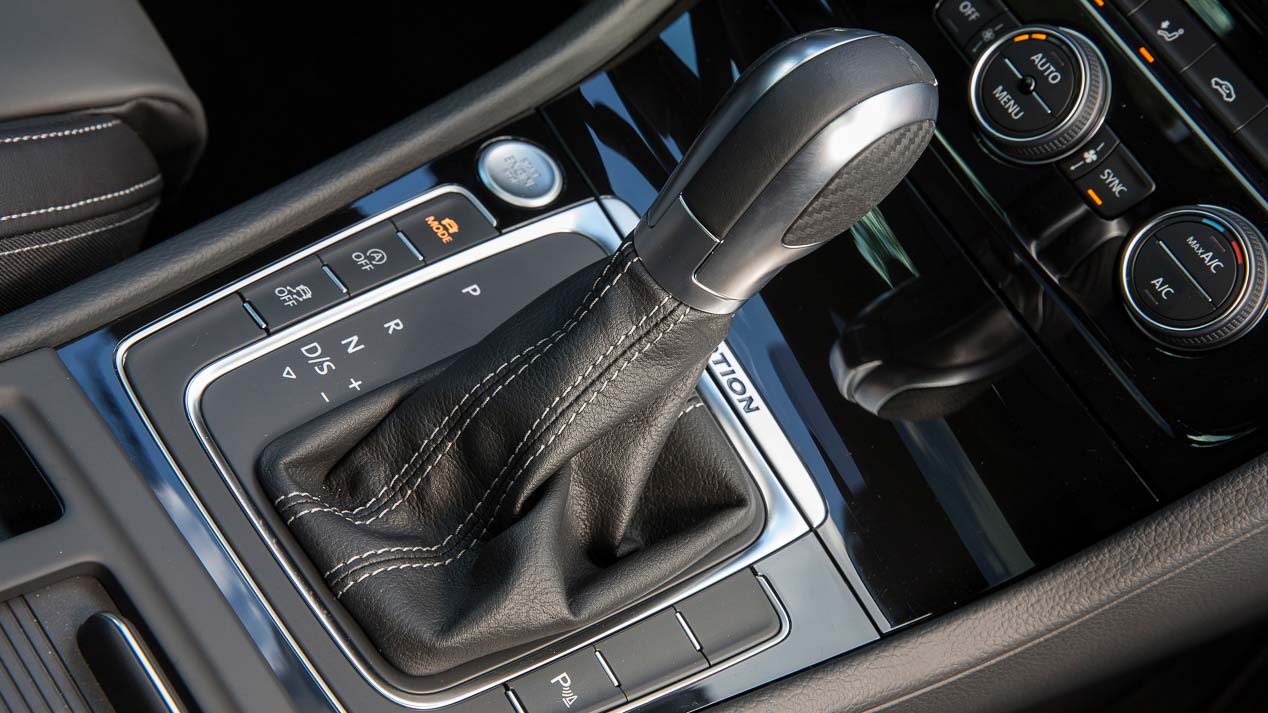 Probamos los Golf más deportivos: GTi Performance y Golf R