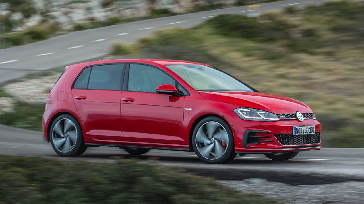 Probamos los Golf más deportivos: GTi Performance y Golf R