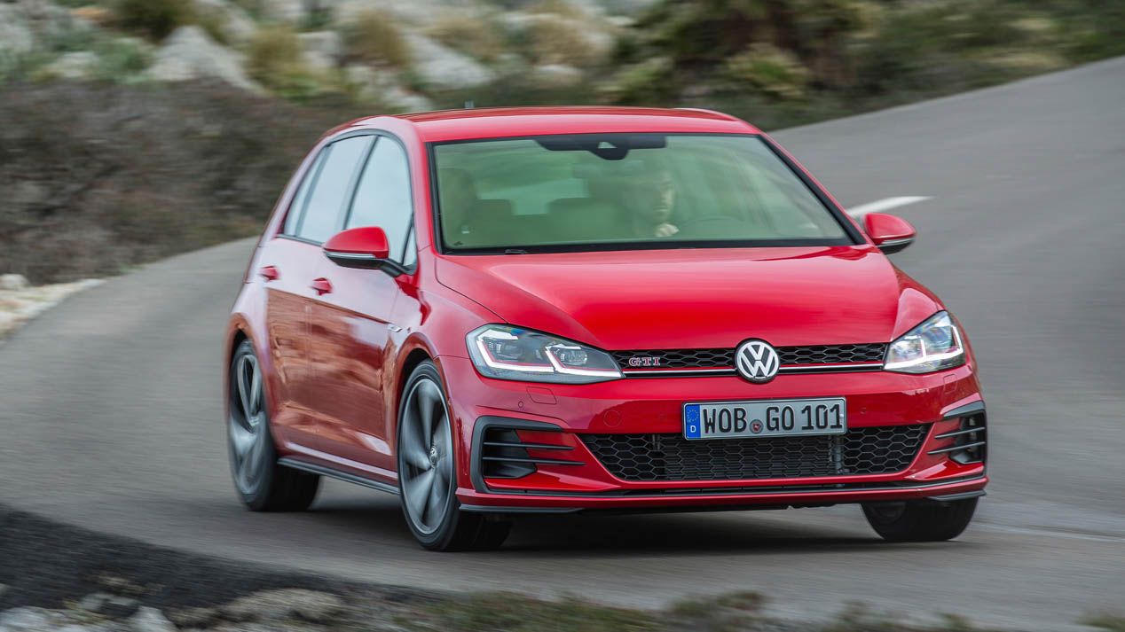Probamos los Golf más deportivos: GTi Performance y Golf R
