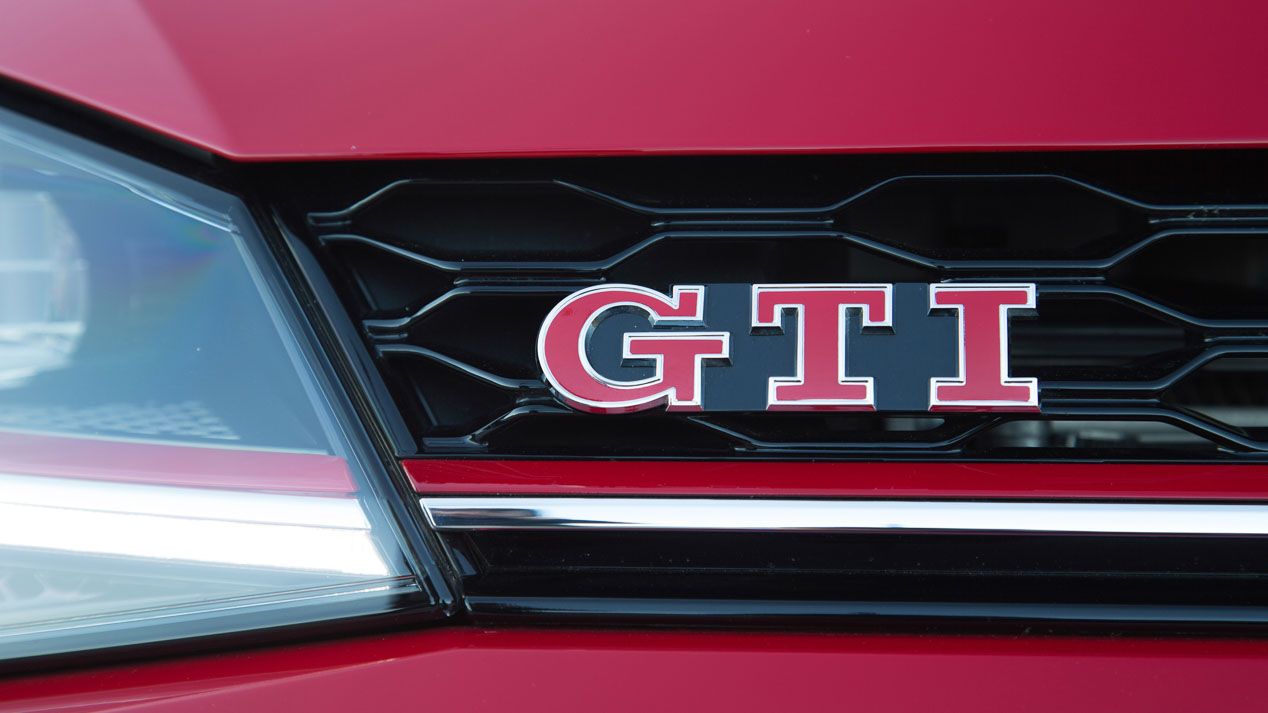 Probamos los Golf más deportivos: GTi Performance y Golf R