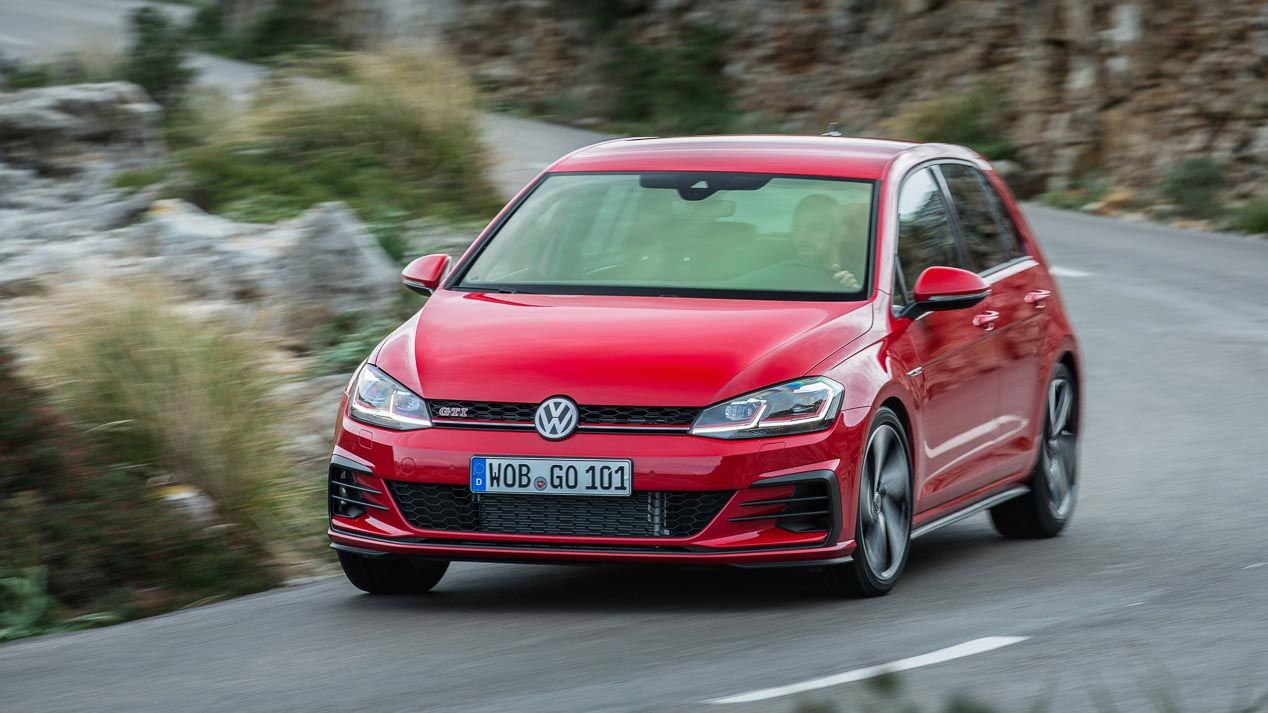 Probamos los Golf más deportivos: GTi Performance y Golf R