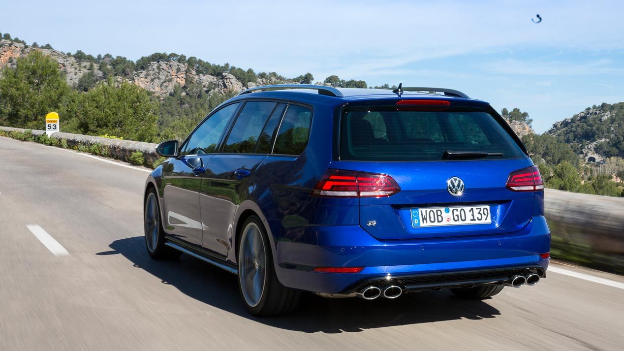 Probamos los Golf más deportivos: GTi Performance y Golf R