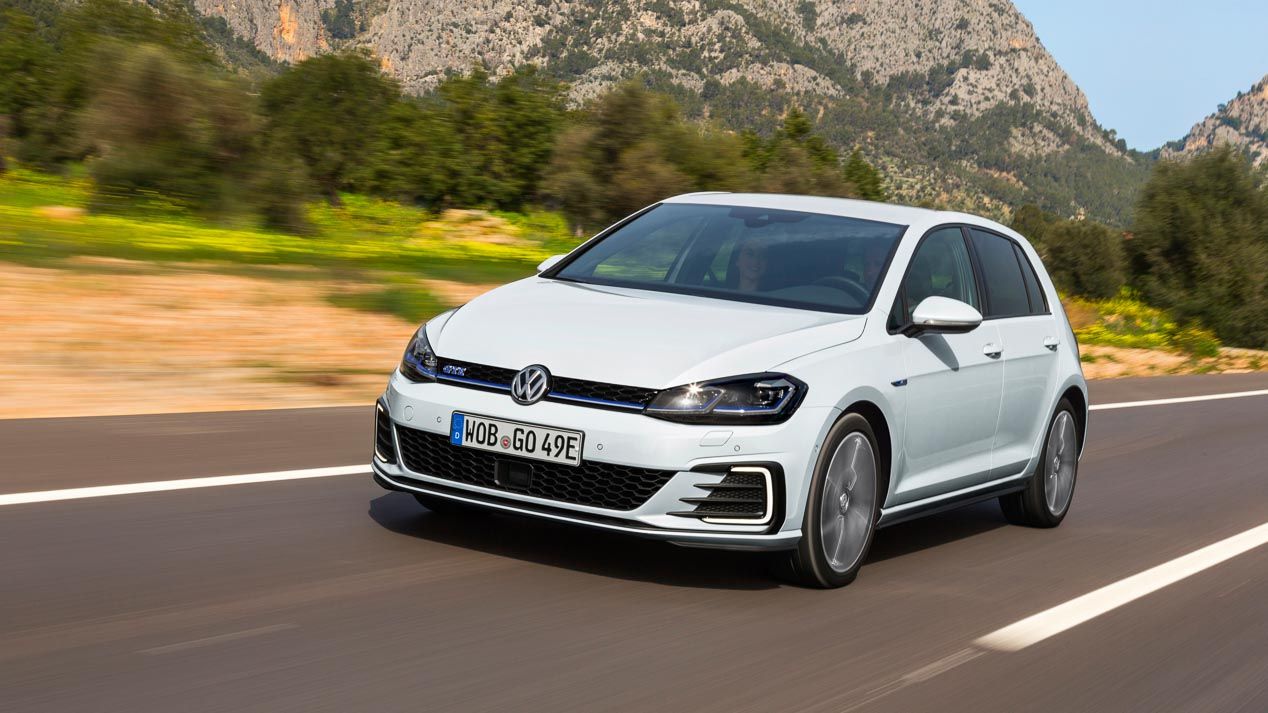 VW e-Golf y Golf GTE, probamos los Golf más eficientes
