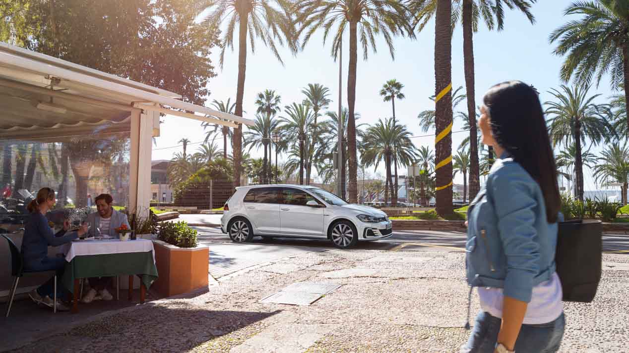 VW e-Golf y Golf GTE, probamos los Golf más eficientes