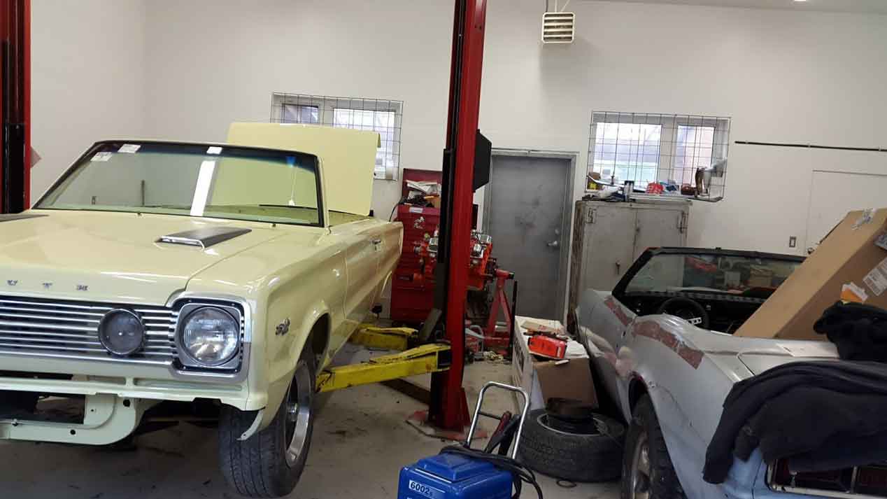 A la venta una casa con 340 coches