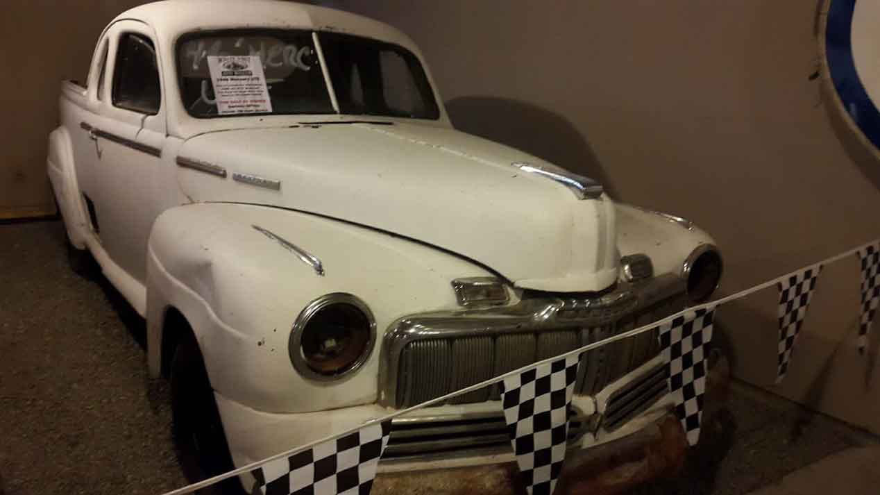 A la venta una casa con 340 coches