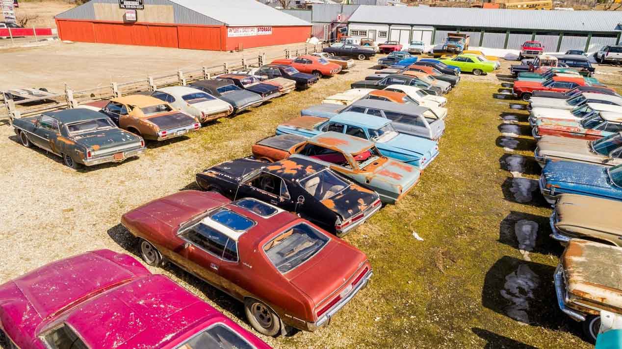 A la venta una casa con 340 coches