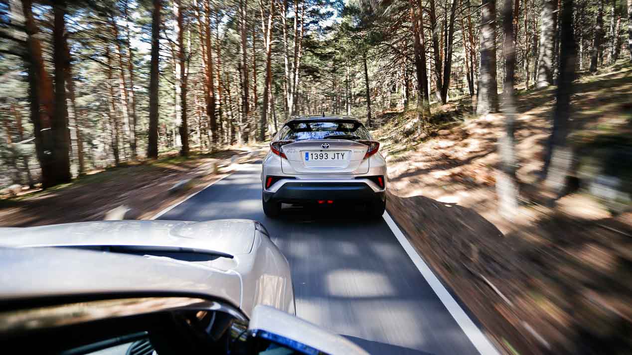 Kia Niro vs Toyota C-HR: SUV, híbridos y muy originales