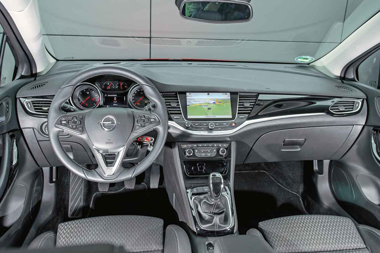Todos contra todos: Honda Civic, Hyundai i30, Opel Astra y Volkswagen Golf  en un duelo de compactos