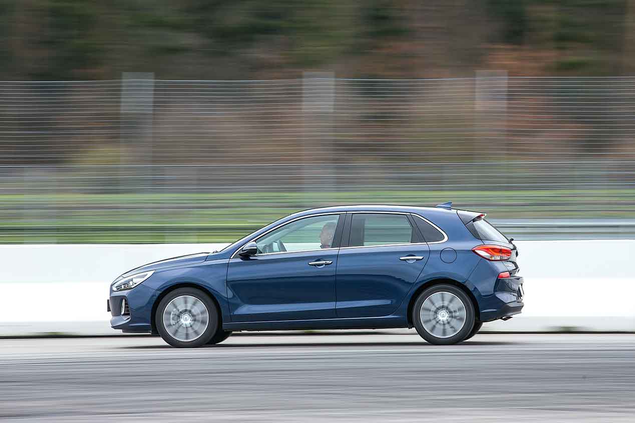 Todos contra todos: Honda Civic, Hyundai i30, Opel Astra y Volkswagen Golf  en un duelo de compactos
