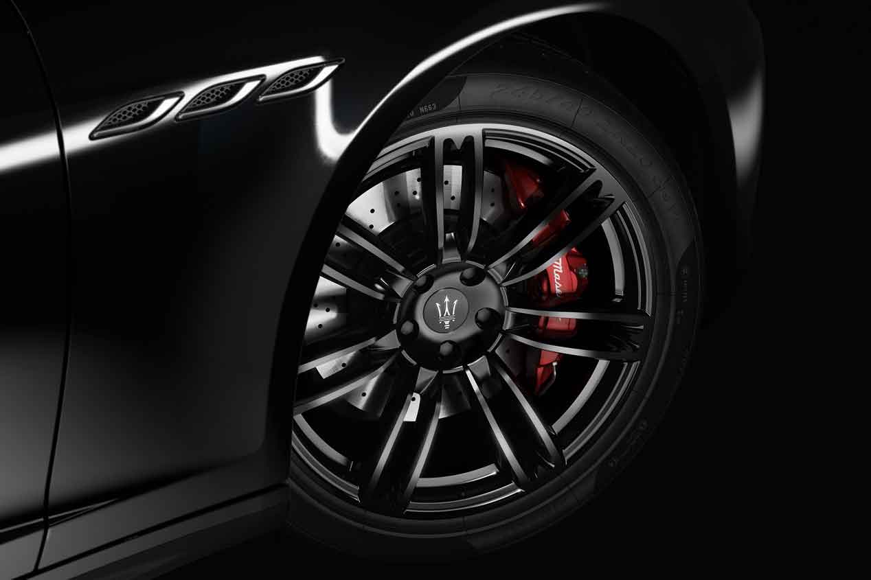 Maserati Ghibli Nerissimo, la edición especial de la berlina italiana presentada en el Salón de Nueva York