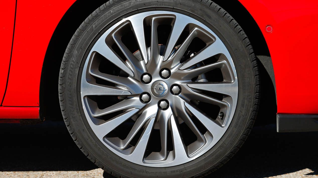 Comparativa: Hyundai i30 1.4 T-GDI vs Opel Astra 1.4 Turbo