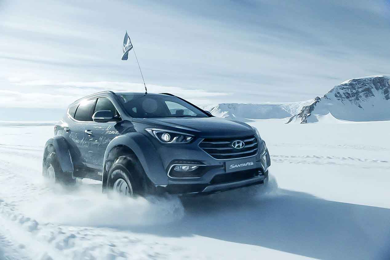 El coche que cruzó los hielos de la Antártida