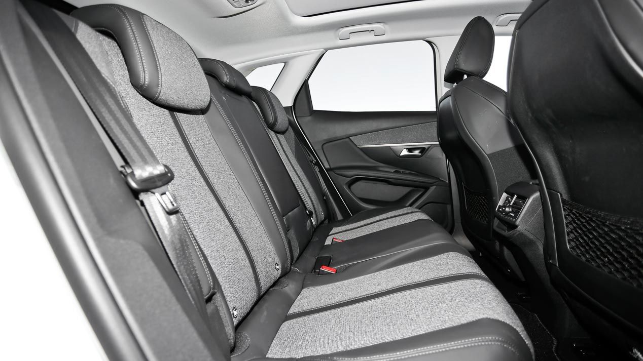 Comparativa: Kia Sportage 1.7 CRDi vs Peugeot 3008 1.6 BlueHDi vs Renault Kadjar 1.5 dCi
