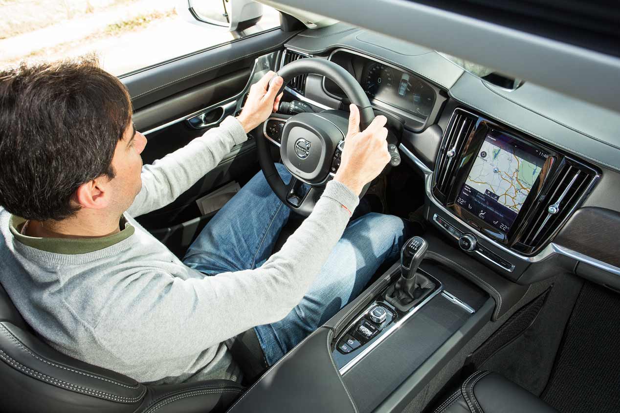 Volvo V90 Cross Country D4 AWD, a prueba