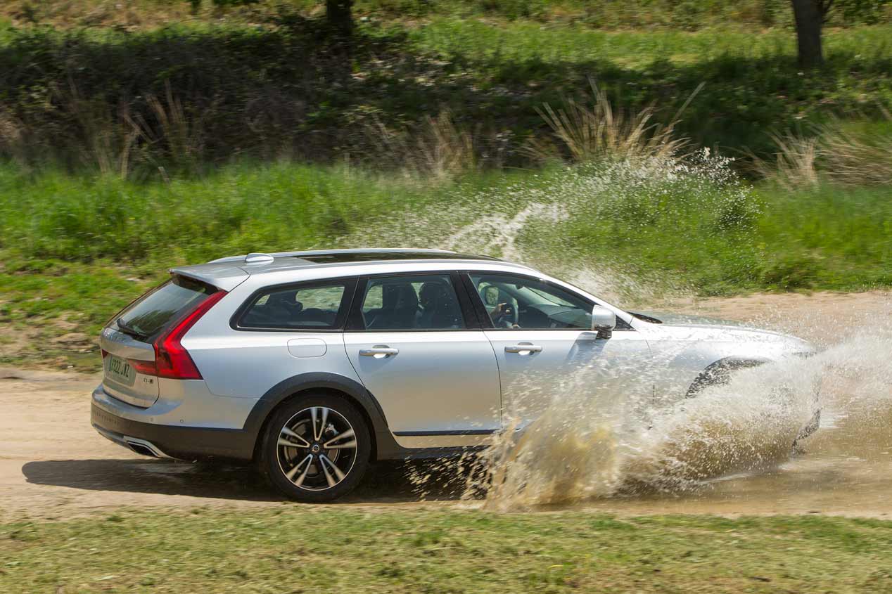 Volvo V90 Cross Country D4 AWD, a prueba