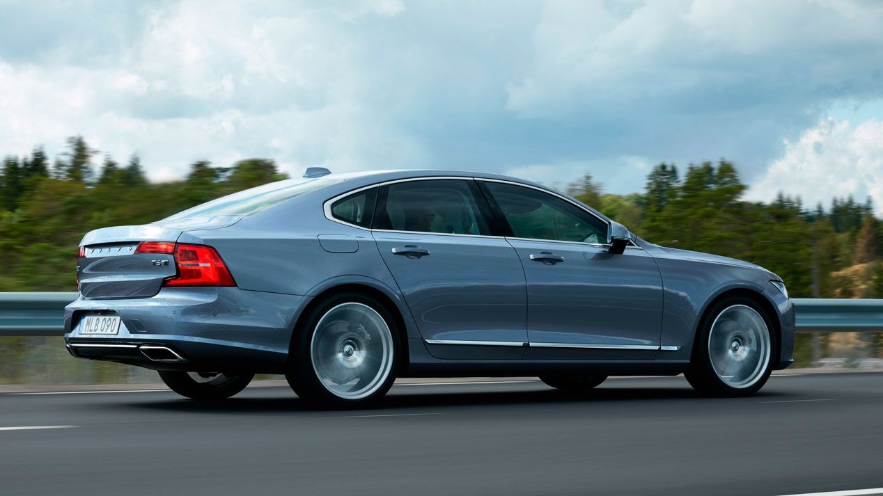 Los coches de cuatro cilindros con más de 300 CV