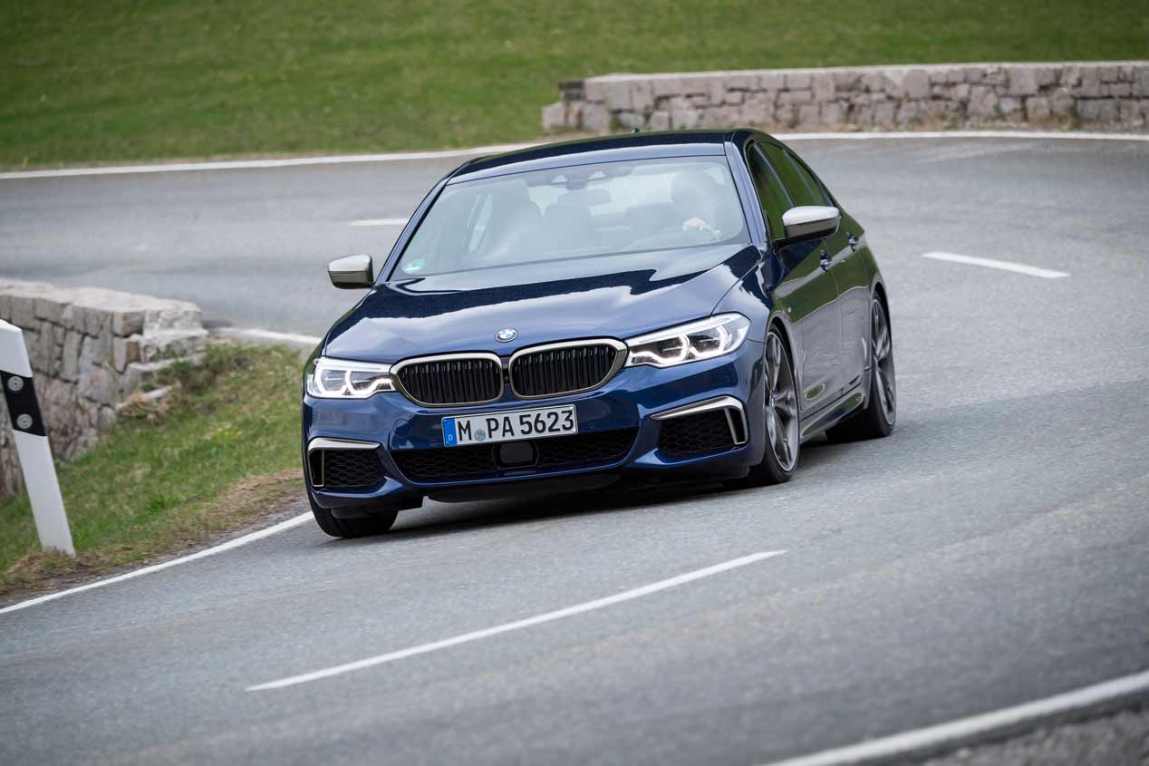 A prueba los BMW M550i xDrive y 530e iPerformance