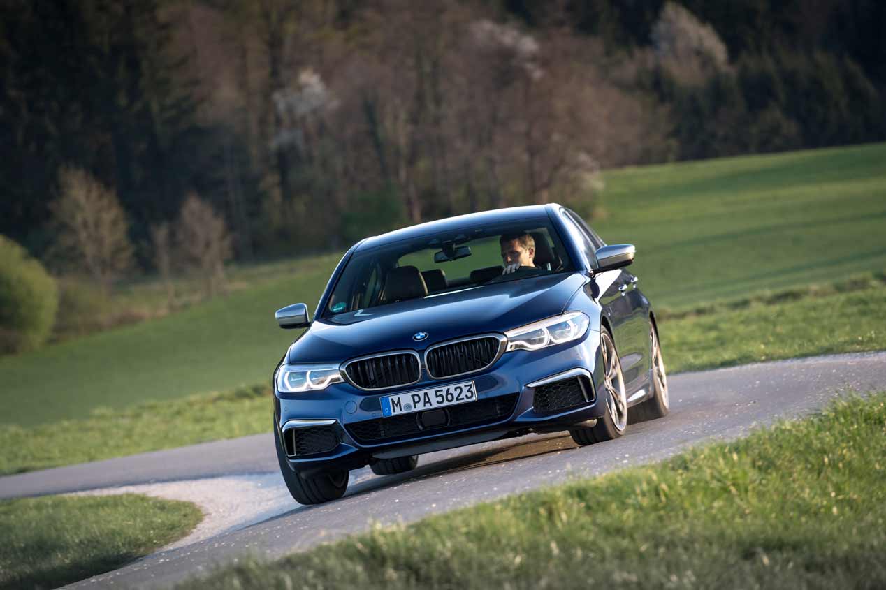 A prueba los BMW M550i xDrive y 530e iPerformance