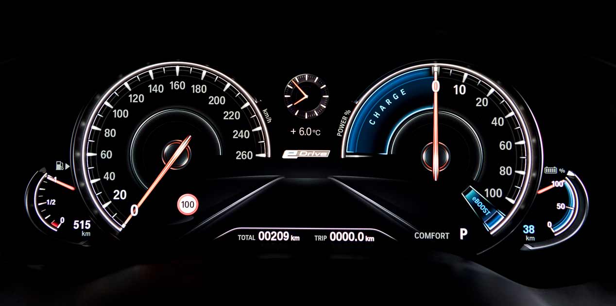 A prueba los BMW M550i xDrive y 530e iPerformance