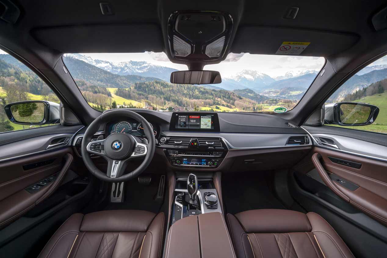 A prueba los BMW M550i xDrive y 530e iPerformance