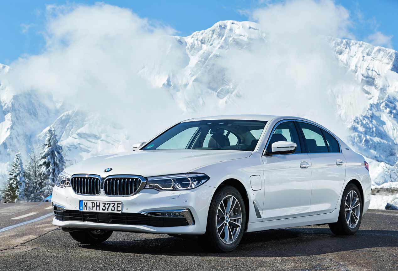 A prueba los BMW M550i xDrive y 530e iPerformance