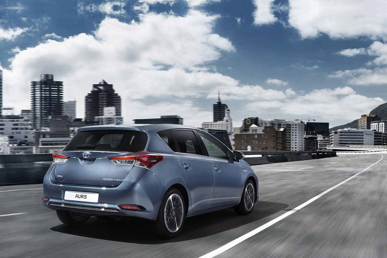 Los coches y los SUV líderes de ventas en España (abril)