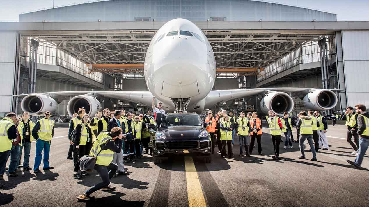 ¿Puede un Porsche Cayenne remolcar un avión de 285 toneladas?