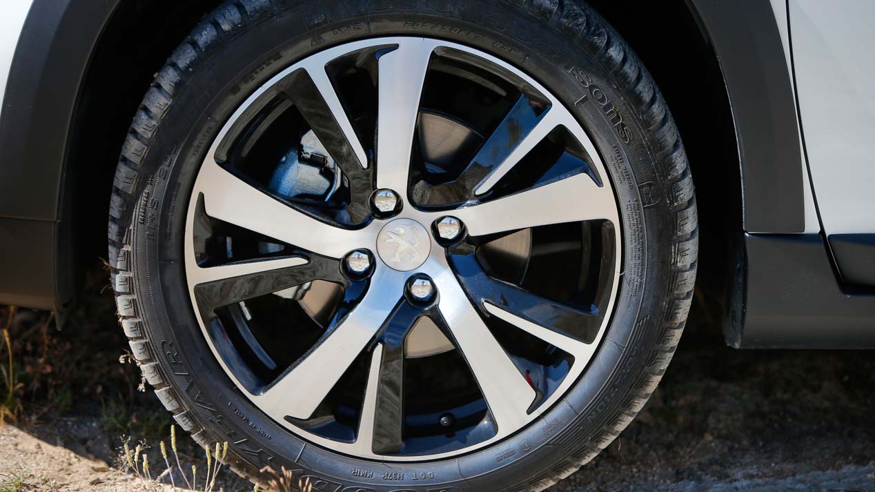 Duelo de SUV pequeño vs compacto: Peugeot 2008 vs 3008