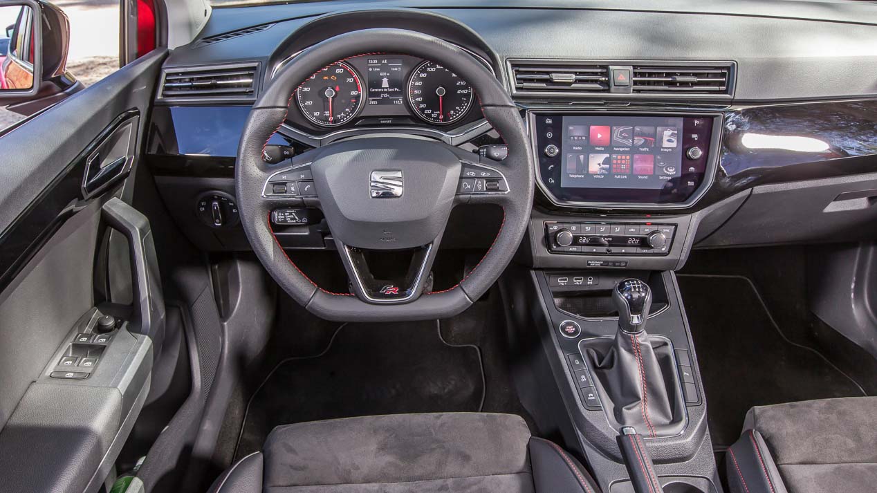Seat Ibiza 2017 y VW Polo, frente a frente