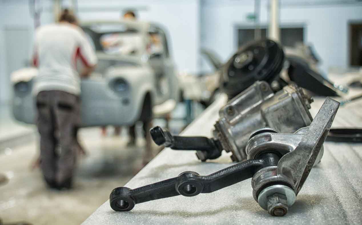 El proceso de restauración de un Seat 600 D descapotable