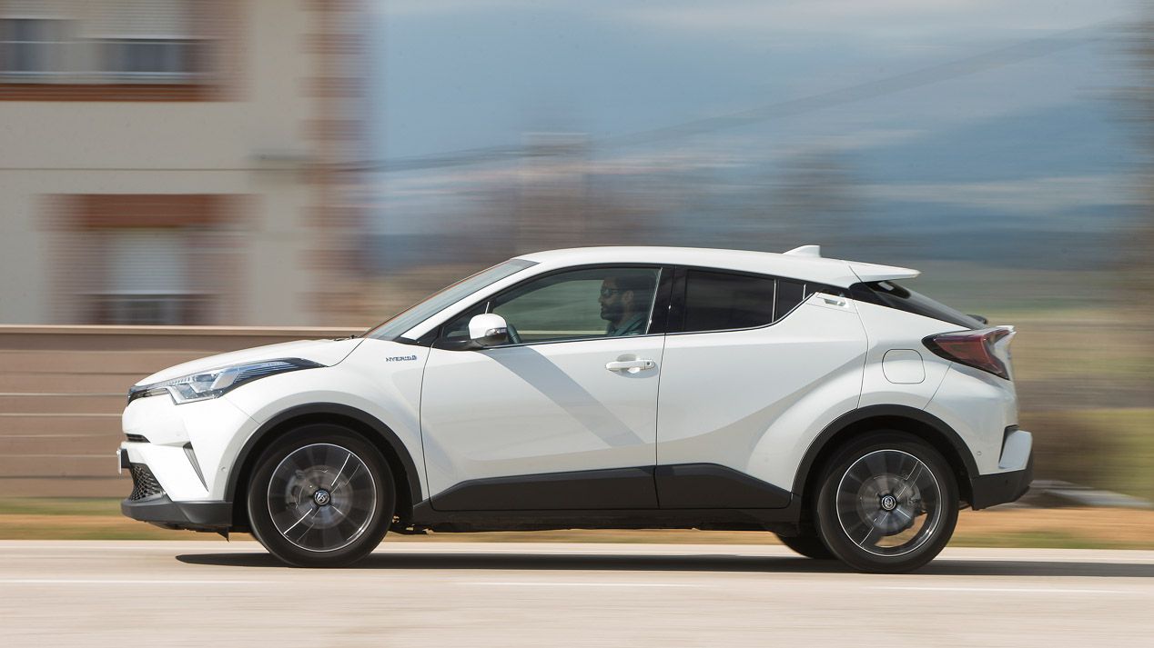 Comparativa: Toyota C-HR vs Nissan Juke Nismo RS