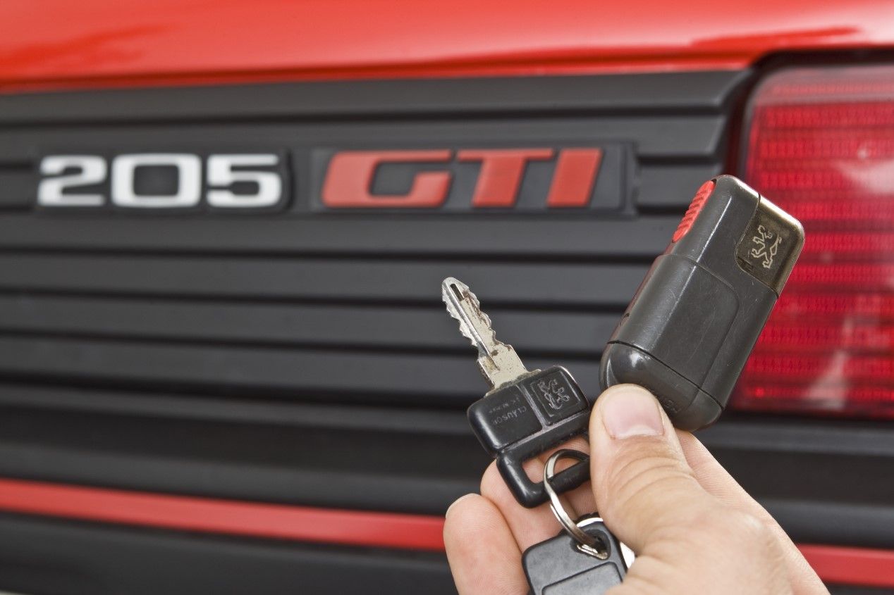 Peugeot 205 GTI, un deportivo popular mítico