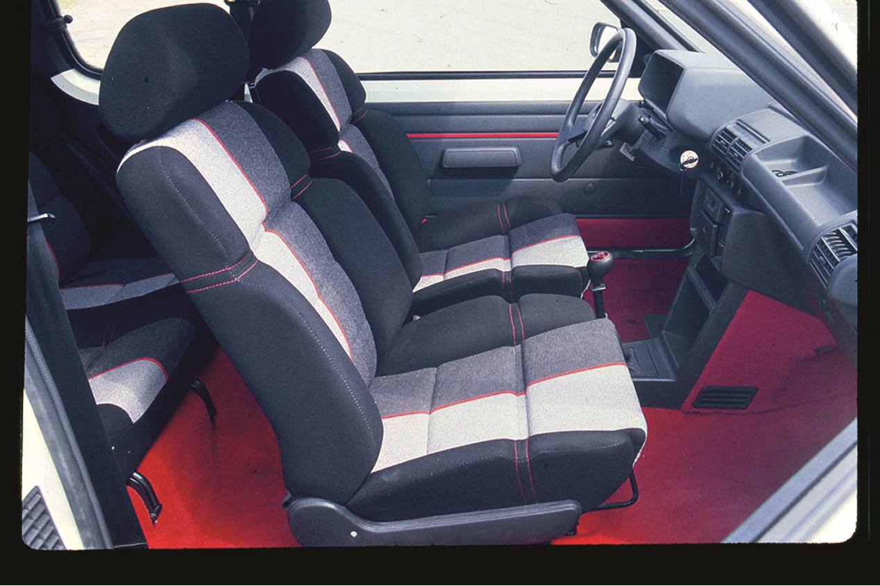 Peugeot 205 GTI, un deportivo popular mítico