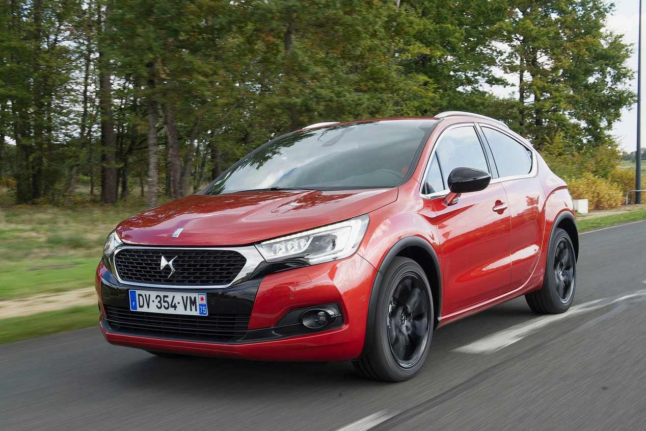 DS 4 Crossback: color mate para toda la gama